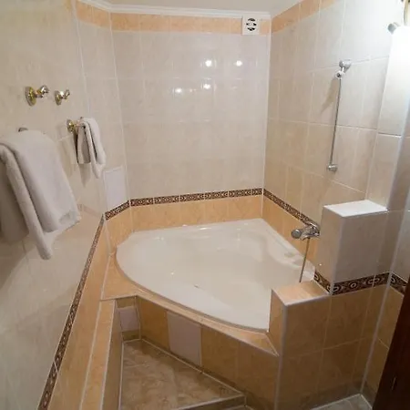 Arkada Sanatorium * Truskavets